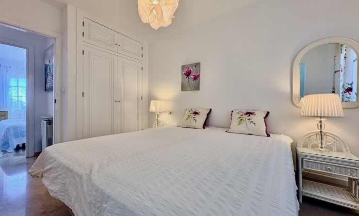 Sale - Adosado - Orihuela - Villamartin