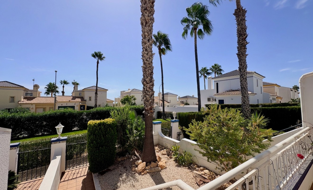 Sale - Adosado - Orihuela - Villamartin