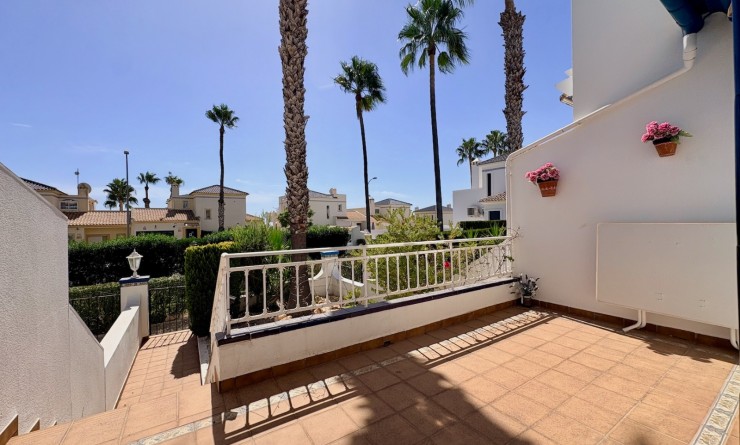 Sale - Adosado - Orihuela - Villamartin