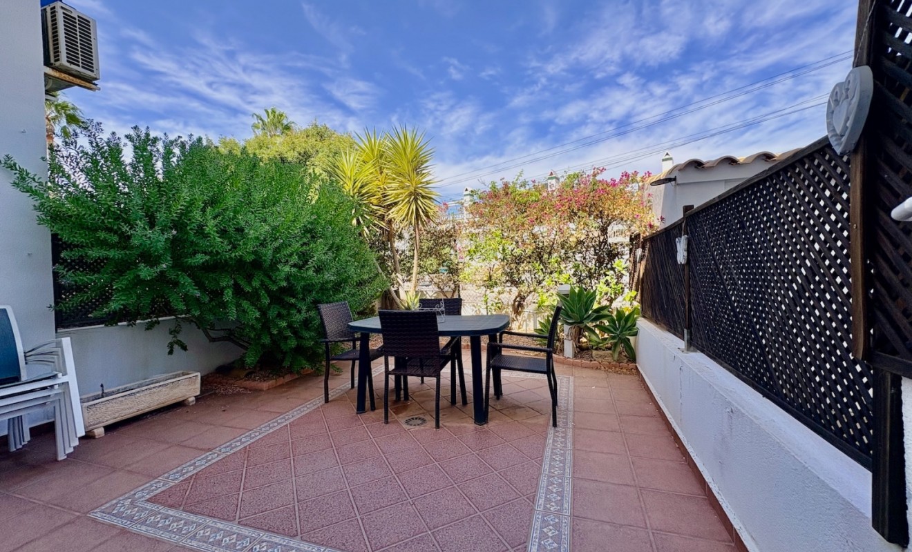 Sale - Adosado - Orihuela - Villamartin