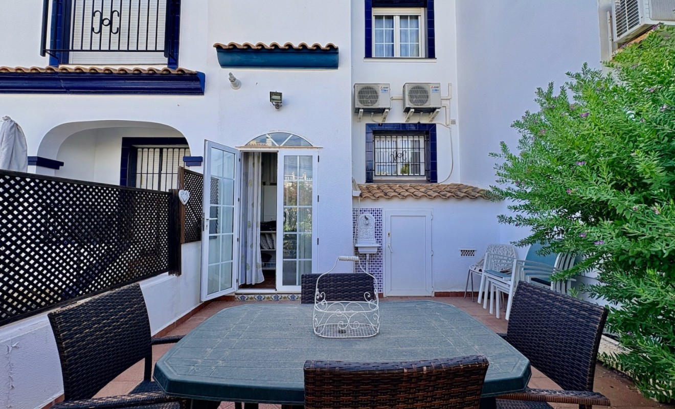 Sale - Adosado - Orihuela - Villamartin