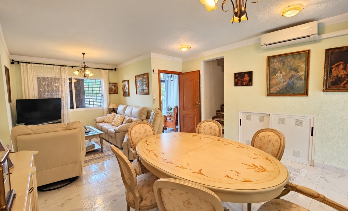 Sale - Townhouse - Torrevieja - Nueva Torrevieja