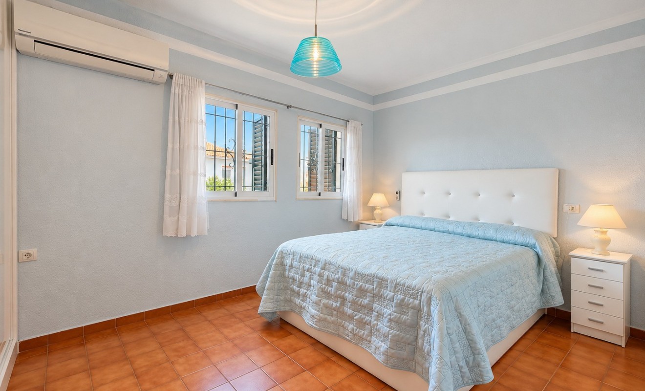 Sale - Townhouse - Torrevieja - Nueva Torrevieja