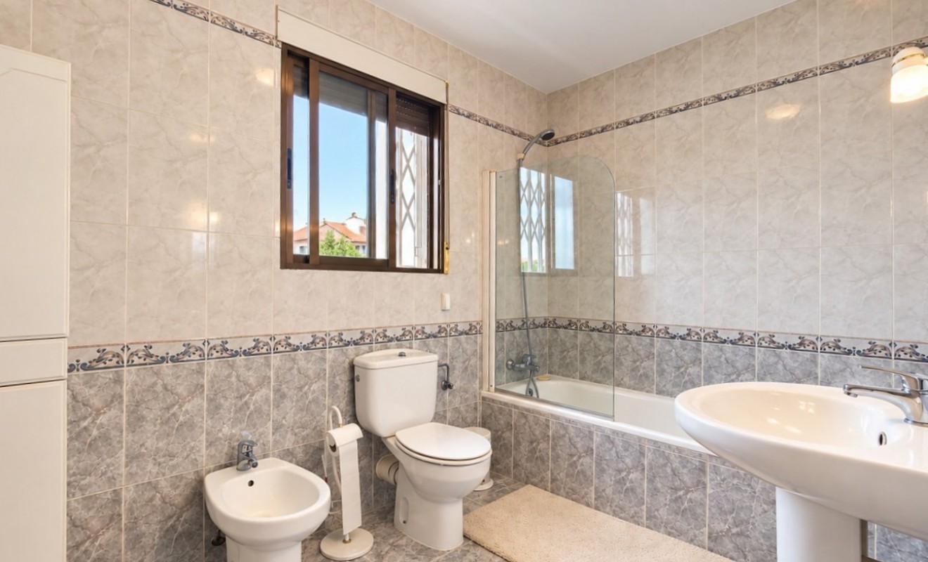 Sale - Townhouse - Torrevieja - Nueva Torrevieja