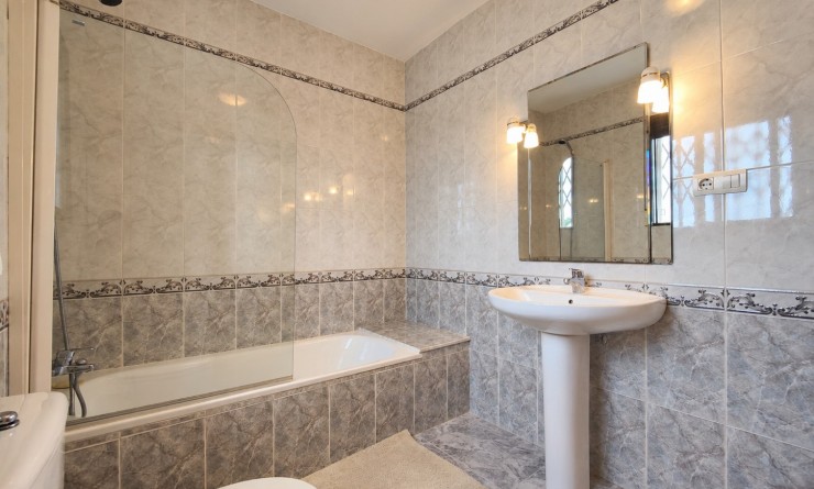 Sale - Townhouse - Torrevieja - Nueva Torrevieja