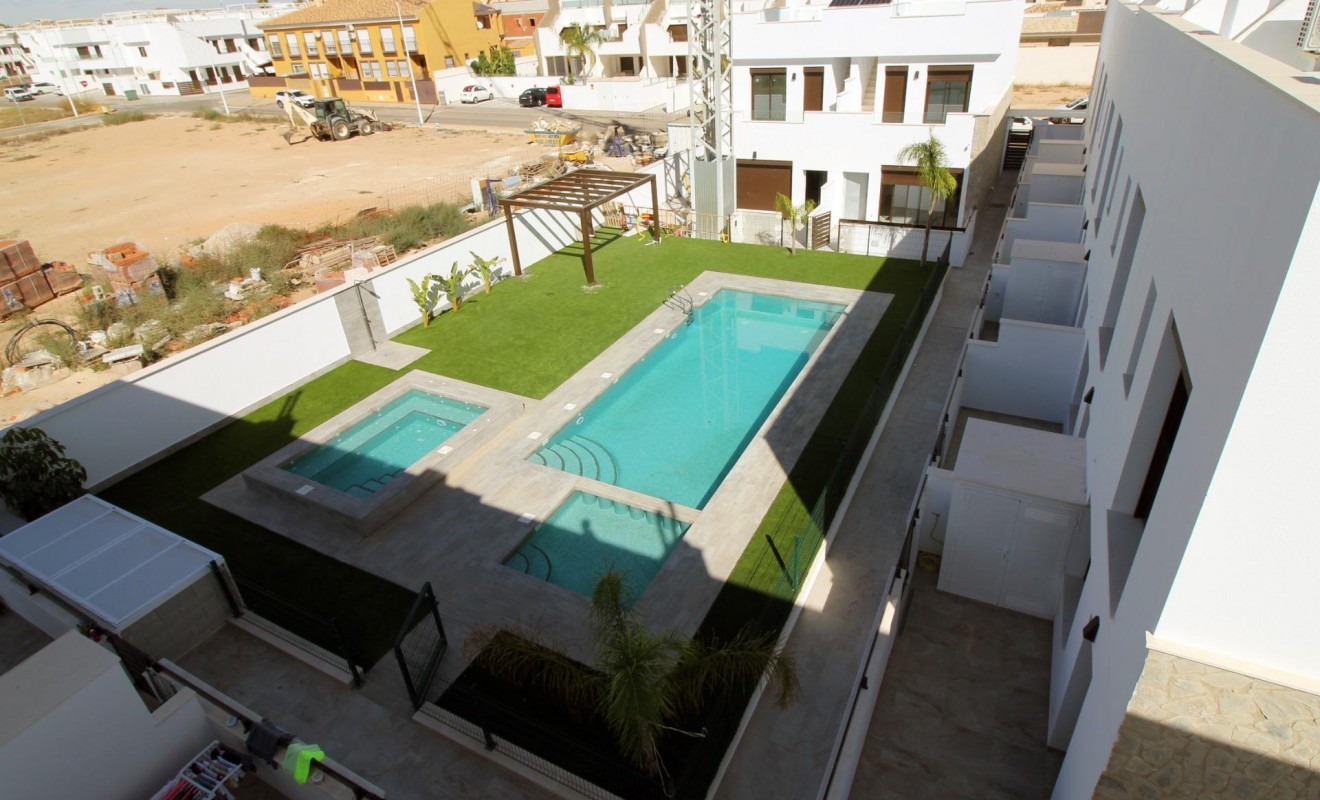 New Build - Villa - Pilar de la Horadada - parque Andromeda