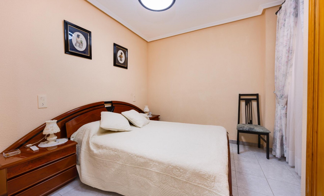 Wederverkoop - Apartamento - Torrevieja - Playa del Cura