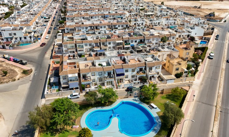 Sale - Apartment - Top Floor Apartment - Orihuela Costa - Los Almendros-La Florida