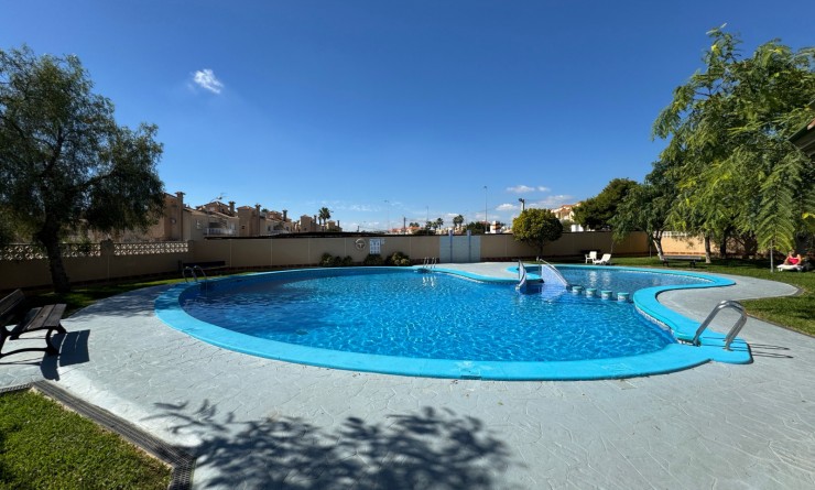 Sale - Apartment - Top Floor Apartment - Orihuela Costa - Los Almendros-La Florida