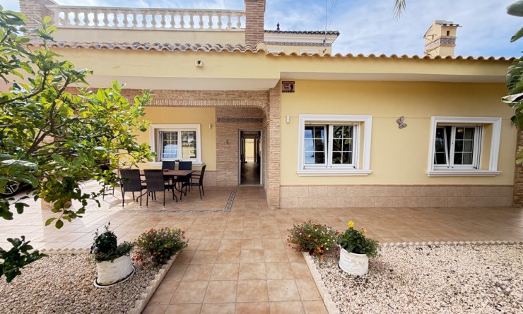 Revente - Villa - Cabo Roig