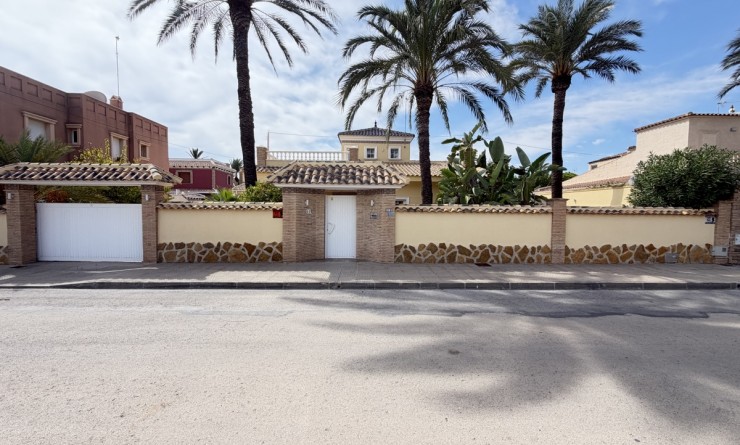 Revente - Villa - Cabo Roig