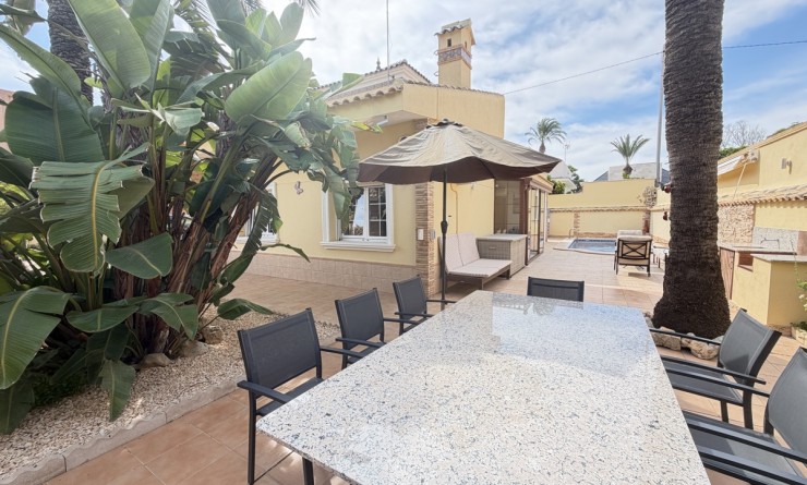 Revente - Villa - Cabo Roig
