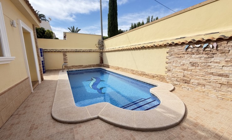 Revente - Villa - Cabo Roig