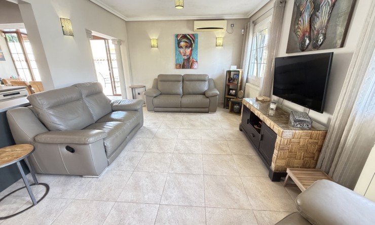 Revente - Villa - Cabo Roig