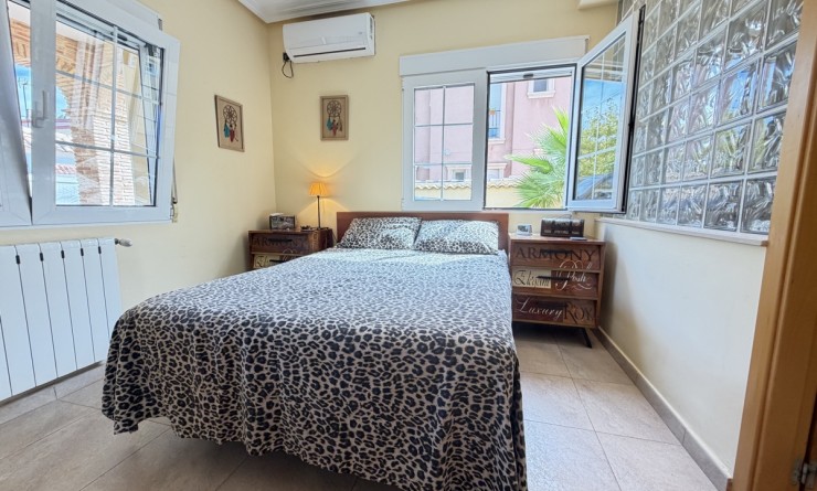 Revente - Villa - Cabo Roig