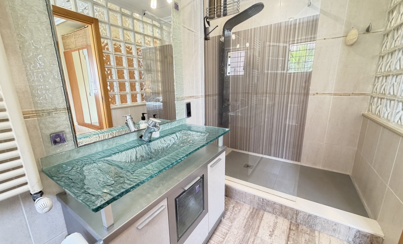 Revente - Villa - Cabo Roig