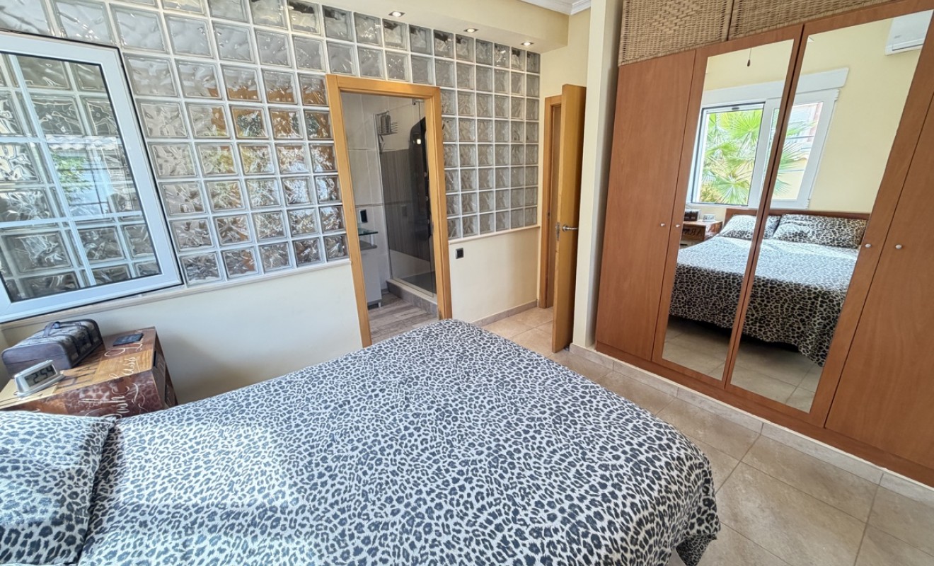 Revente - Villa - Cabo Roig