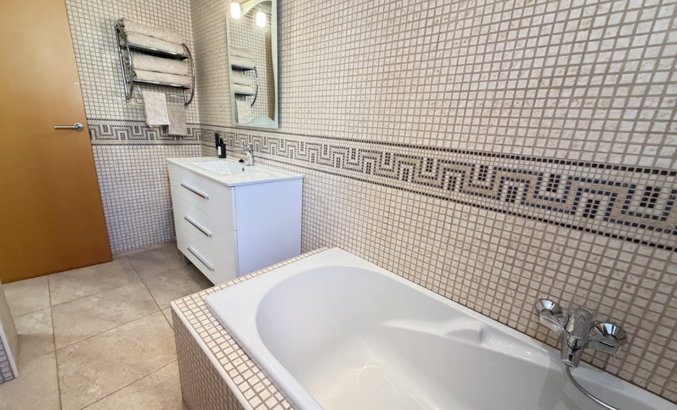 Revente - Villa - Cabo Roig