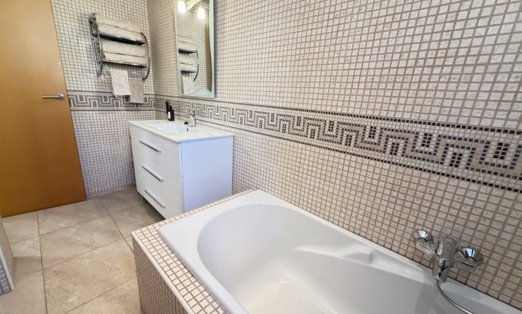 Revente - Villa - Cabo Roig
