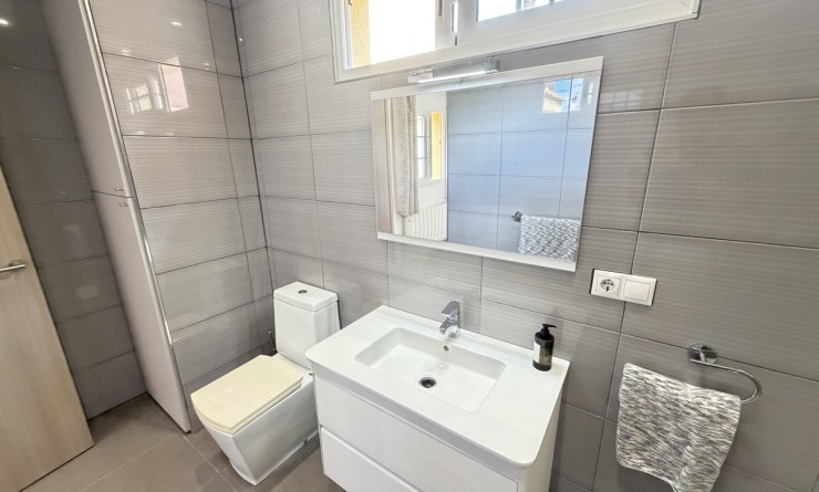 Revente - Villa - Cabo Roig