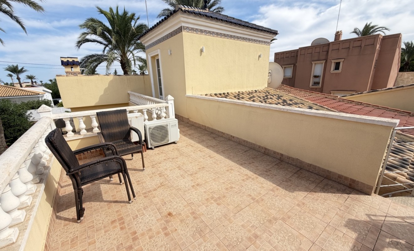 Revente - Villa - Cabo Roig