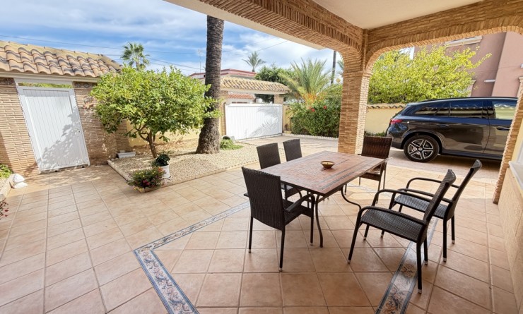 Revente - Villa - Cabo Roig