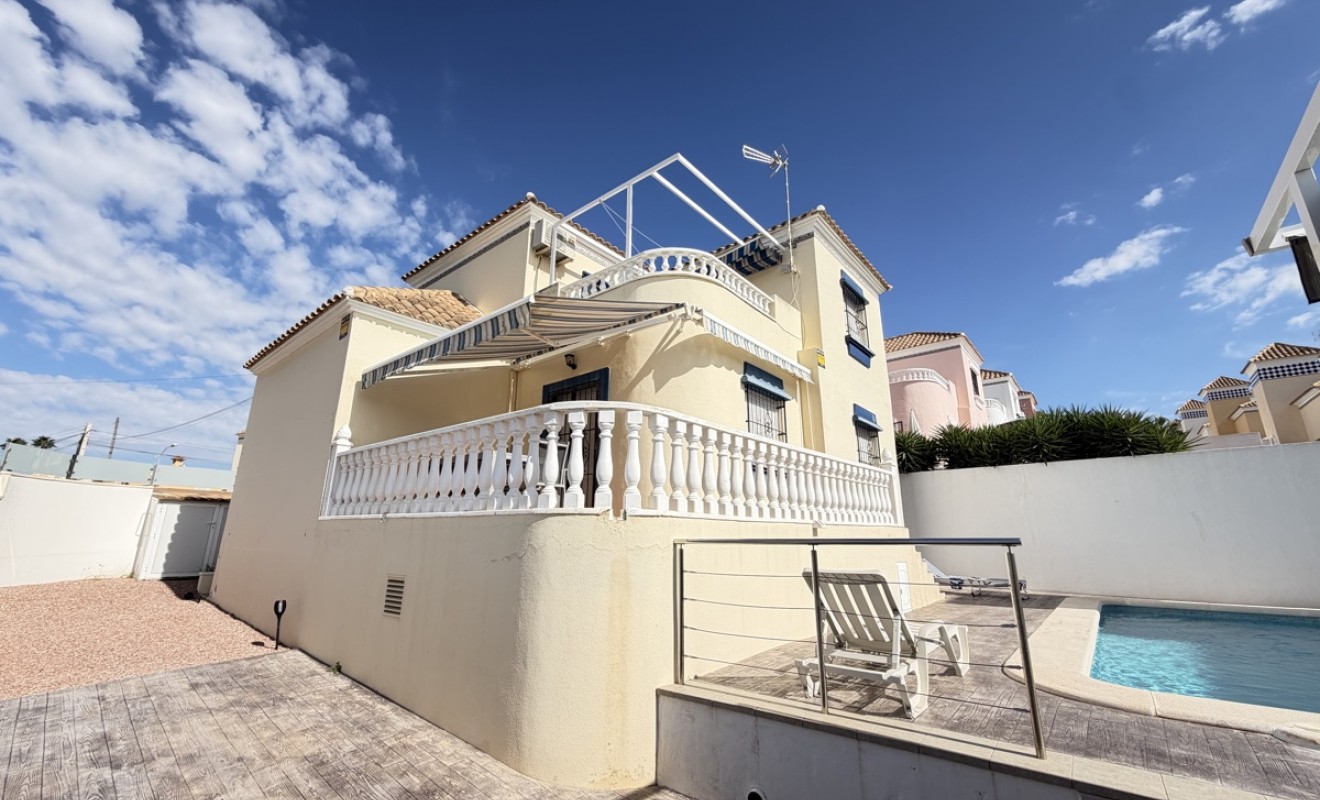 Revente - Villa - Villamartín