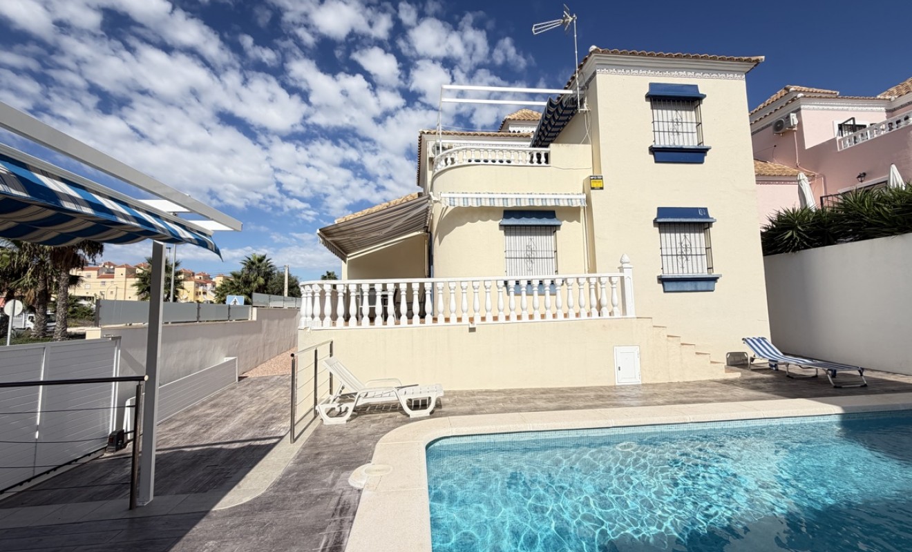 Revente - Villa - Villamartín