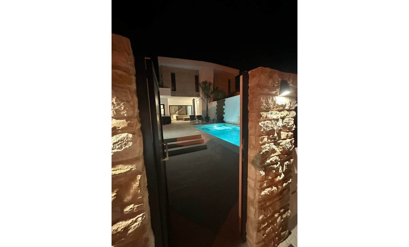 Wederverkoop - Detached villa - Dolores