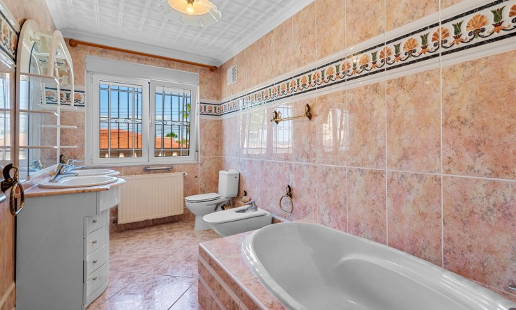 Wederverkoop - Chalet - Ciudad Quesada - Rojales