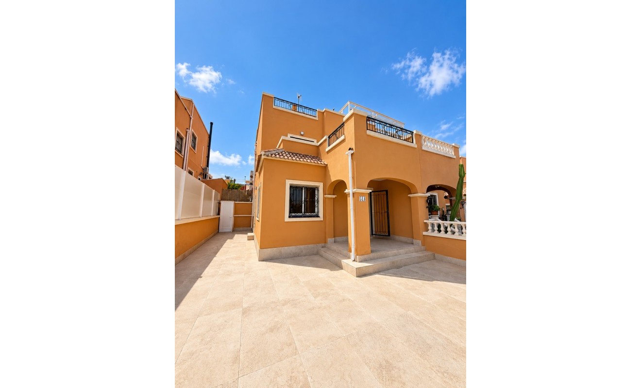 Sale - Chalet - Orihuela Costa - Dream Hills