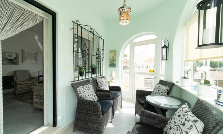 Sale - Villa - Orihuela Costa - La Florida