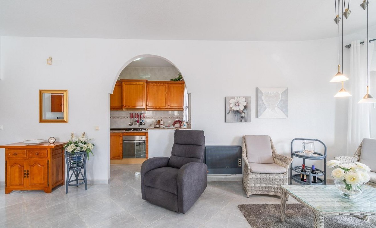 Sale - Villa - Orihuela Costa - La Florida