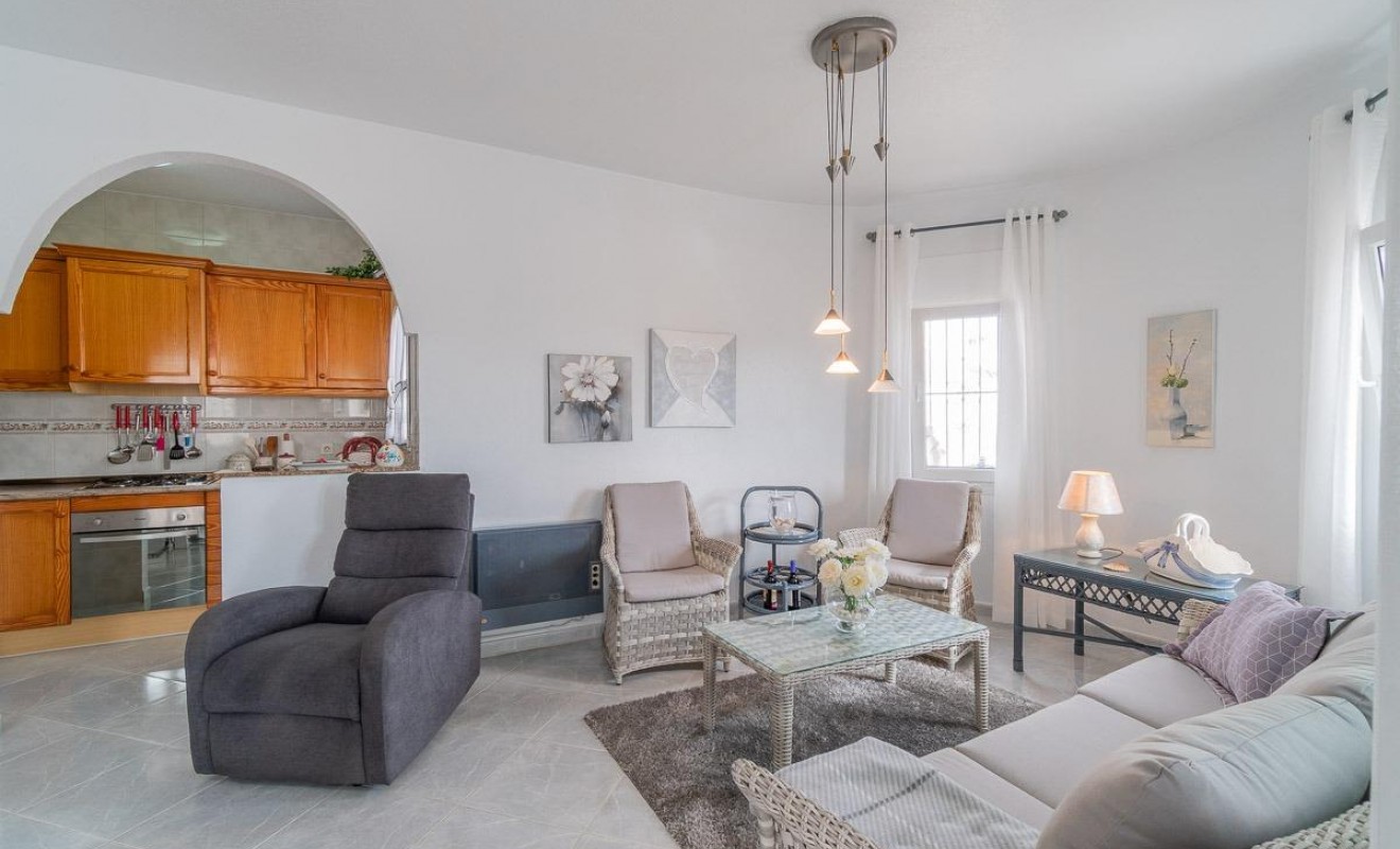 Sale - Villa - Orihuela Costa - La Florida