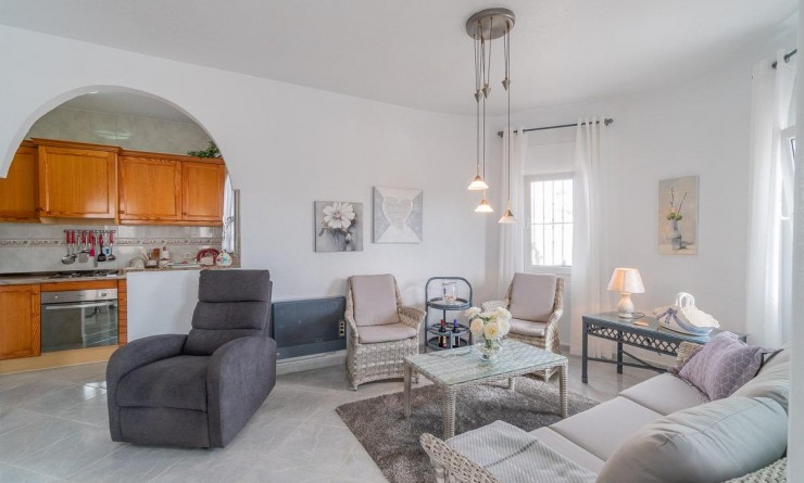 Sale - Villa - Orihuela Costa - La Florida