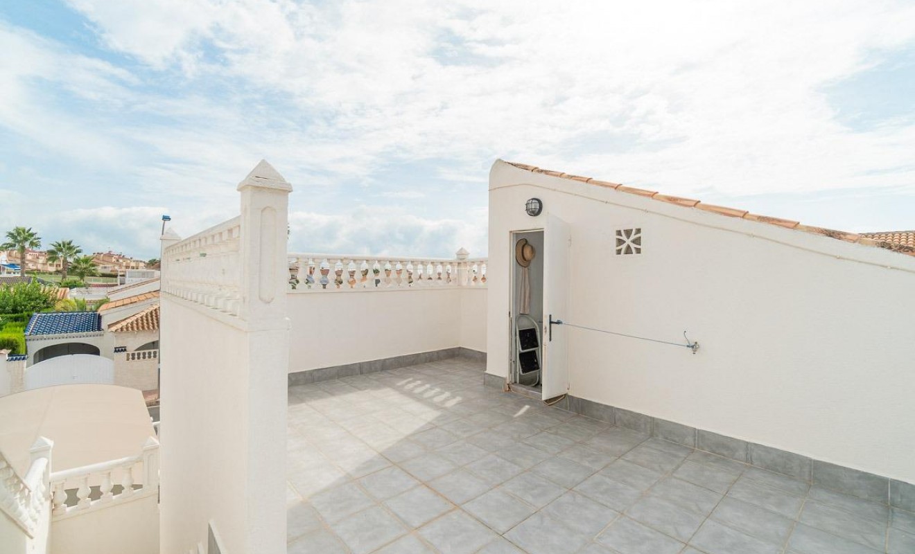 Sale - Villa - Orihuela Costa - La Florida