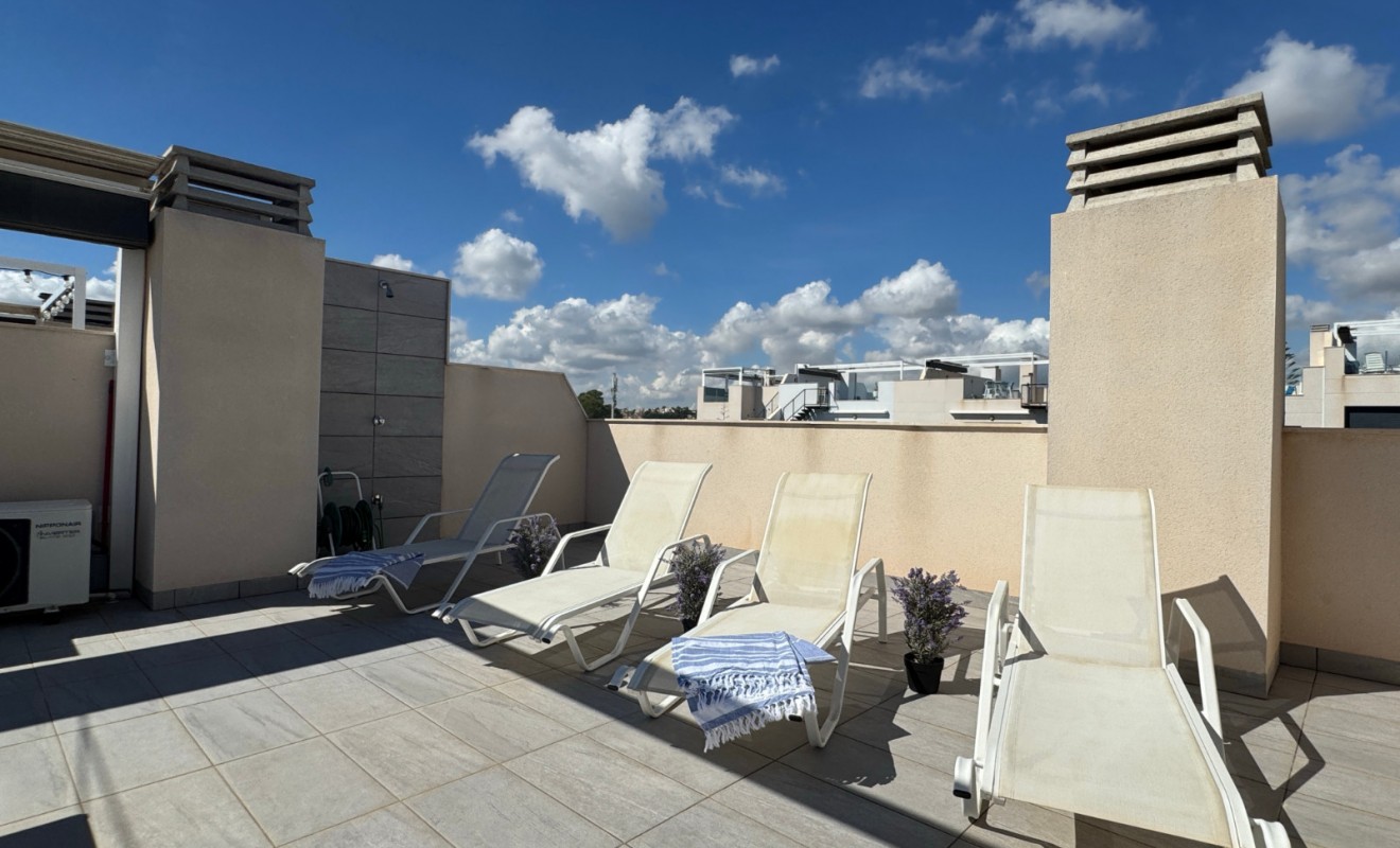 Sale - Apartment - Top Floor Apartment - Orihuela Costa - Villamartín