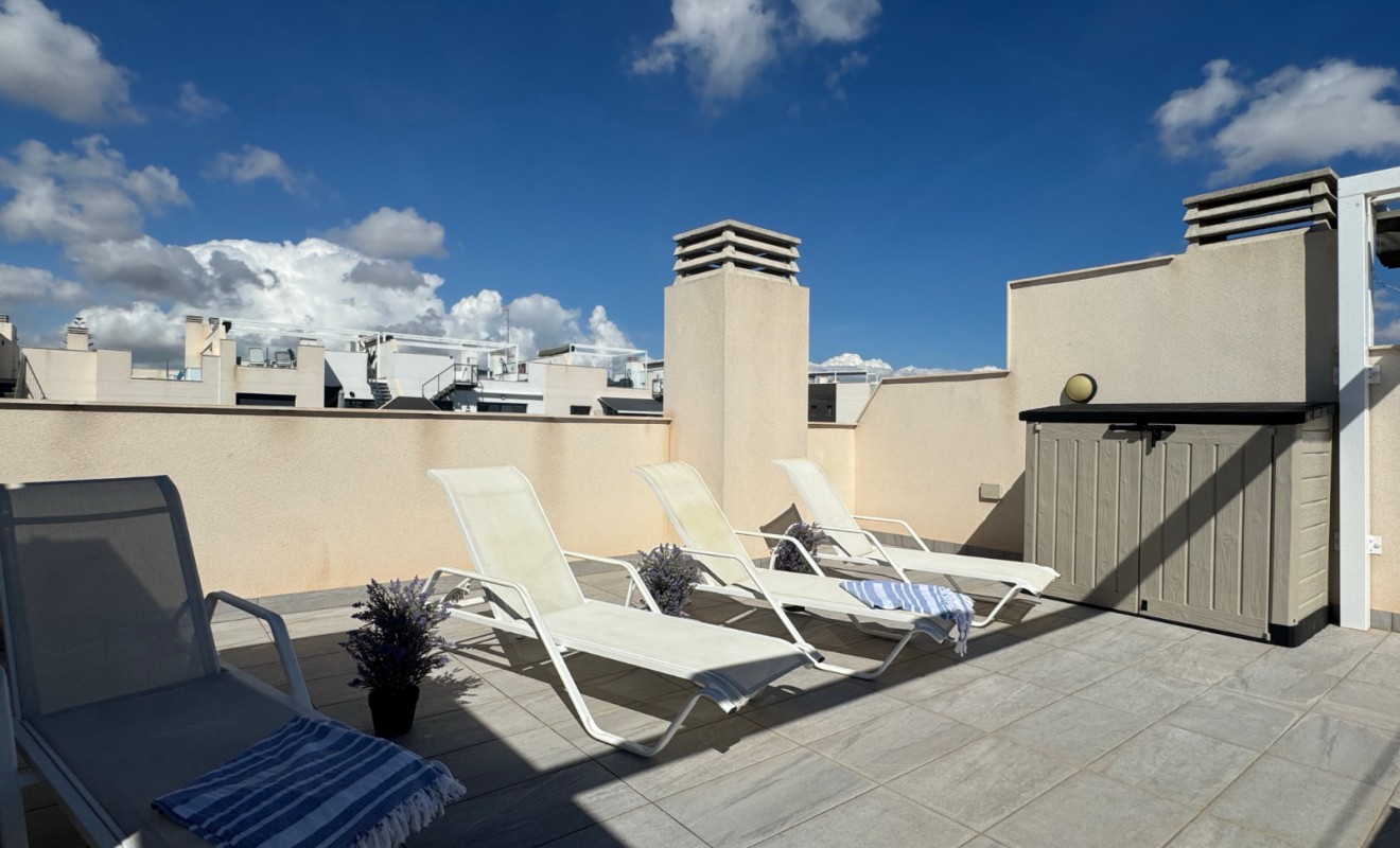 Sale - Apartment - Top Floor Apartment - Orihuela Costa - Villamartín