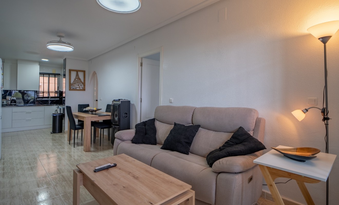 Revente - Apartment / flat - Torrevieja - La Siesta - El Salado -  Torreta