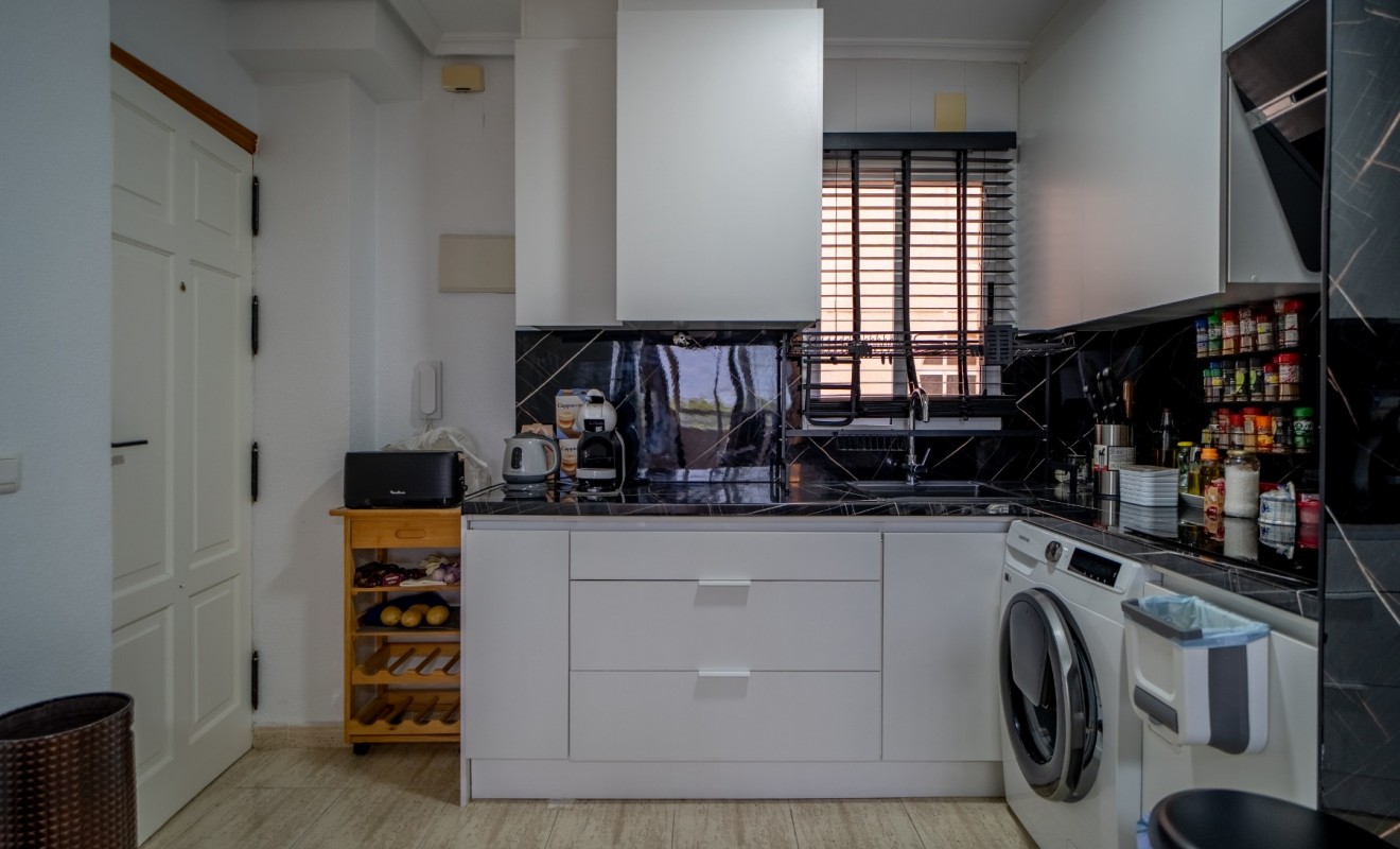 Revente - Apartment / flat - Torrevieja - La Siesta - El Salado -  Torreta