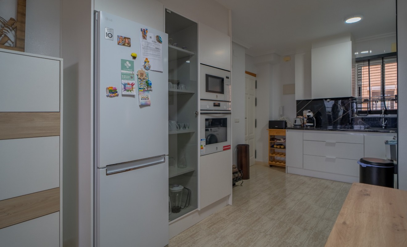 Revente - Apartment / flat - Torrevieja - La Siesta - El Salado -  Torreta