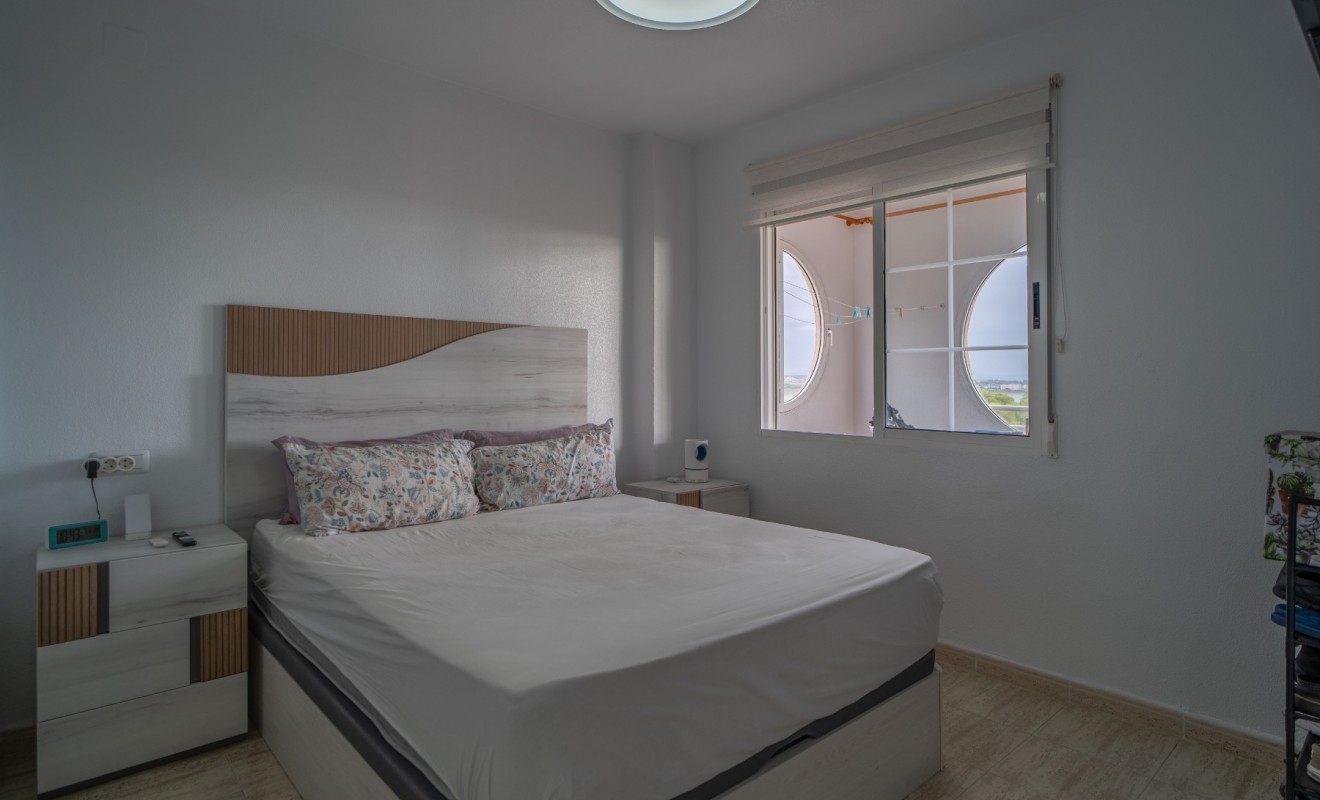 Revente - Apartment / flat - Torrevieja - La Siesta - El Salado -  Torreta