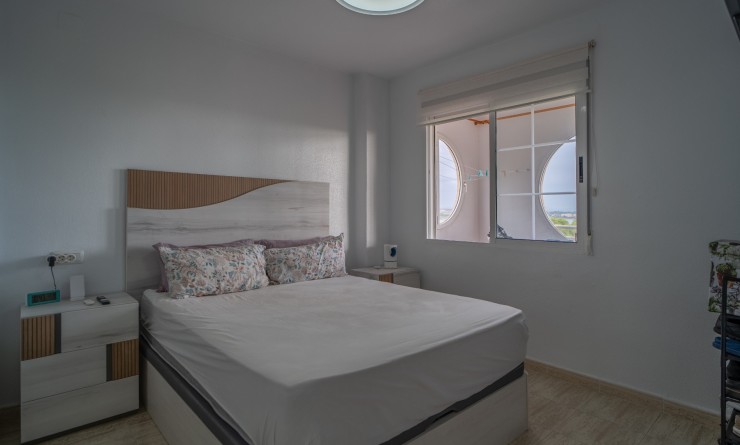 Revente - Apartment / flat - Torrevieja - La Siesta - El Salado -  Torreta