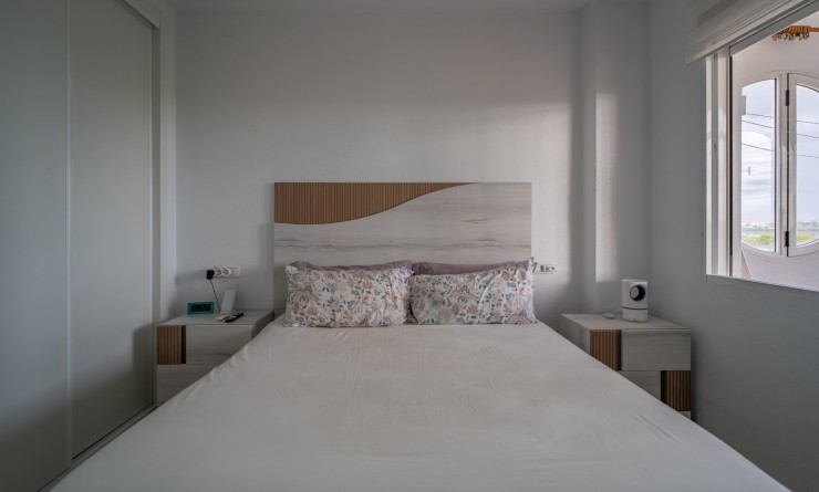 Revente - Apartment / flat - Torrevieja - La Siesta - El Salado -  Torreta