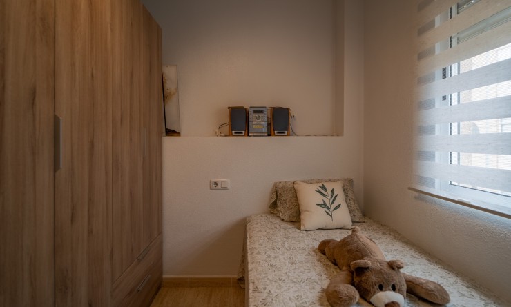 Revente - Apartment / flat - Torrevieja - La Siesta - El Salado -  Torreta