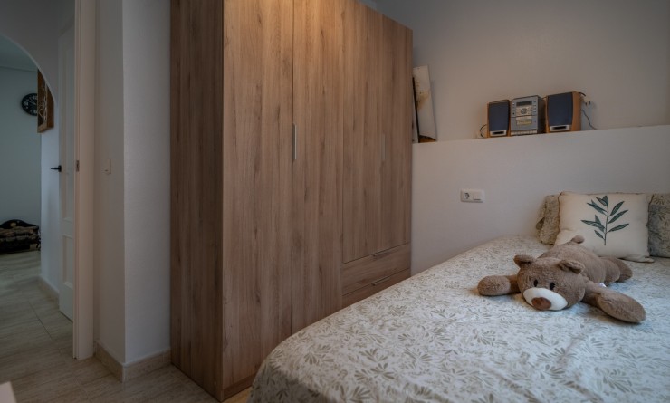 Revente - Apartment / flat - Torrevieja - La Siesta - El Salado -  Torreta
