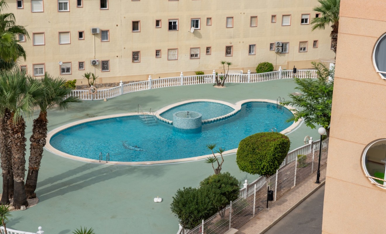 Revente - Apartment / flat - Torrevieja - La Siesta - El Salado -  Torreta