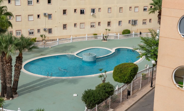 Revente - Apartment / flat - Torrevieja - La Siesta - El Salado -  Torreta