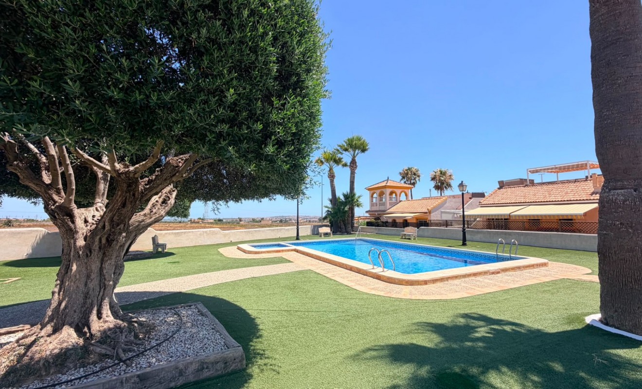 Sale - Semi Detached Villa - Los Montesinos - Urbanizacion montesol