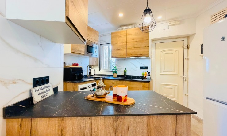 Wederverkoop - Apartment / flat - San Miguel de Salinas